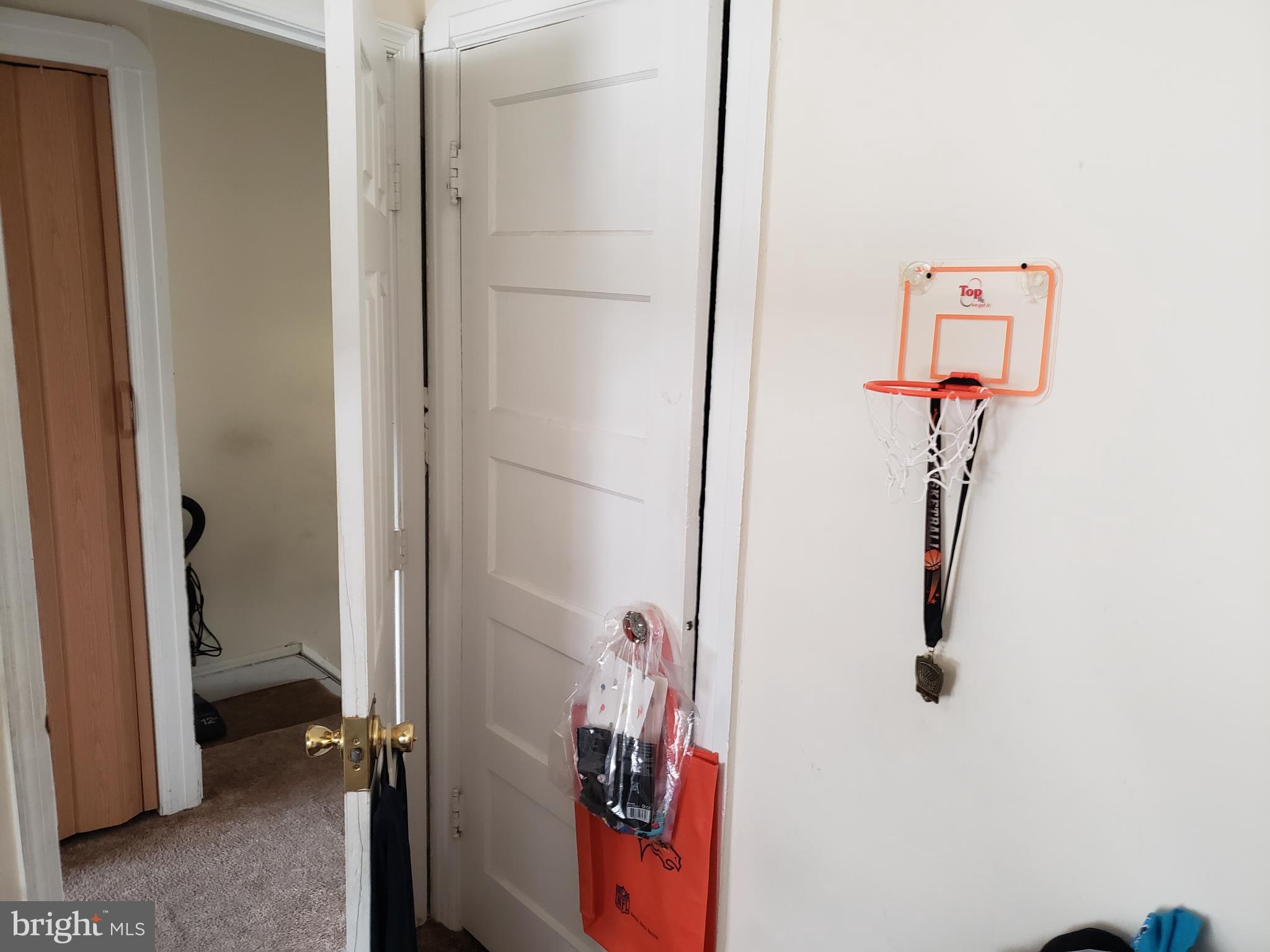 536 Millbank Road Upper Darby, PA 19082 - Photo 21 of 24