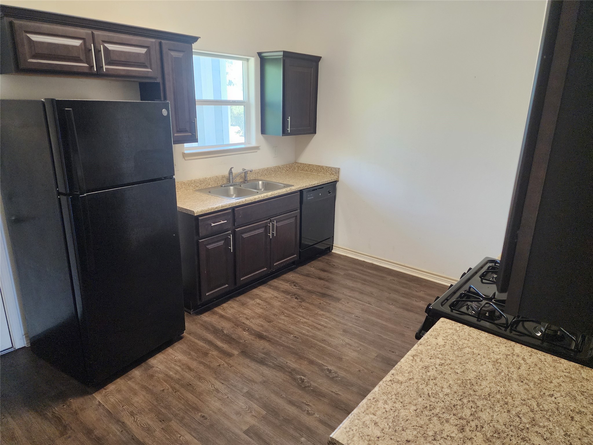 2510 24th Street Dickinson, TX 77539 - Photo 8 of 19