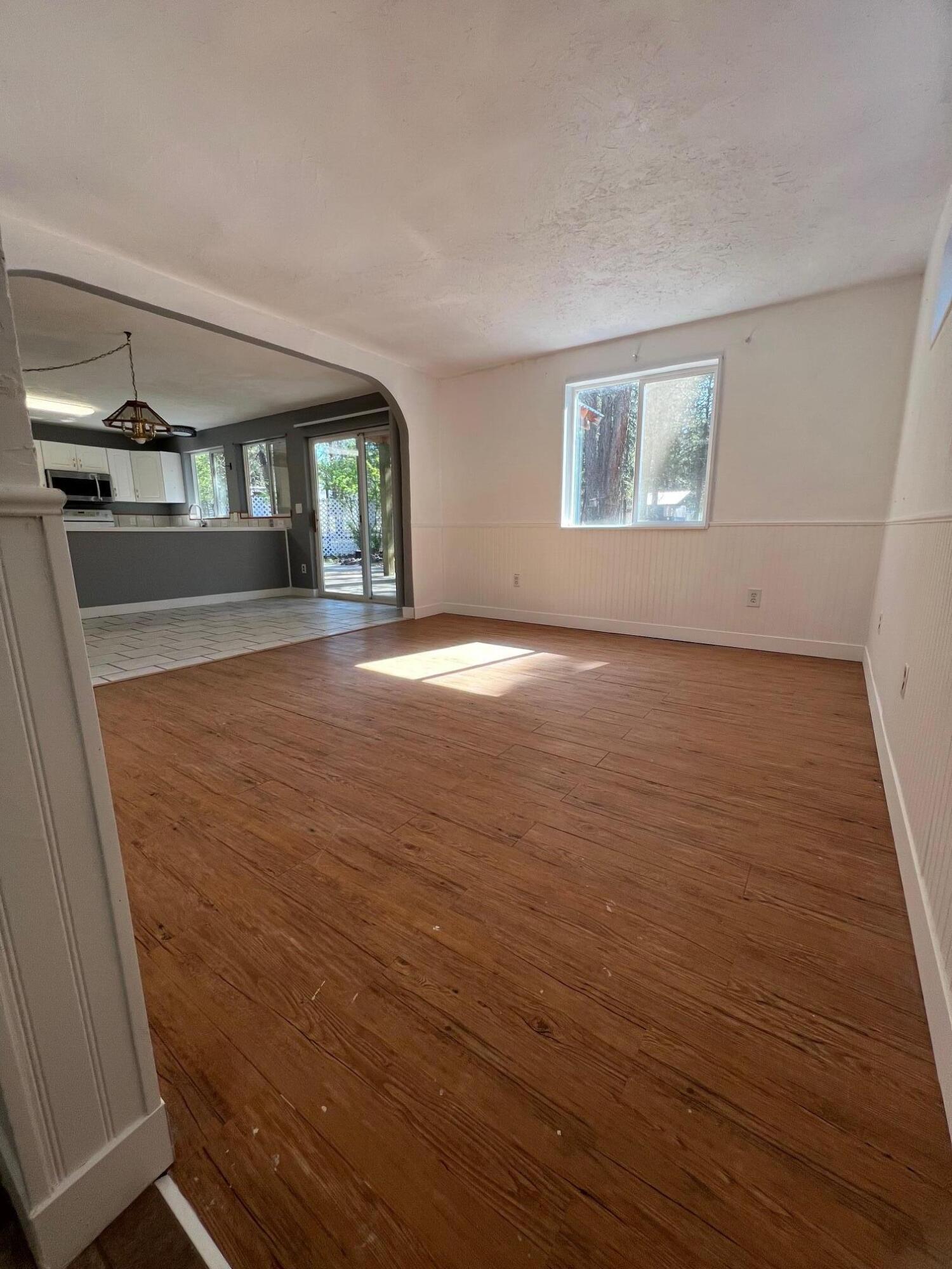 52360 Ammon Road La Pine, OR 97739 - Photo 12 of 49 IMG_1562