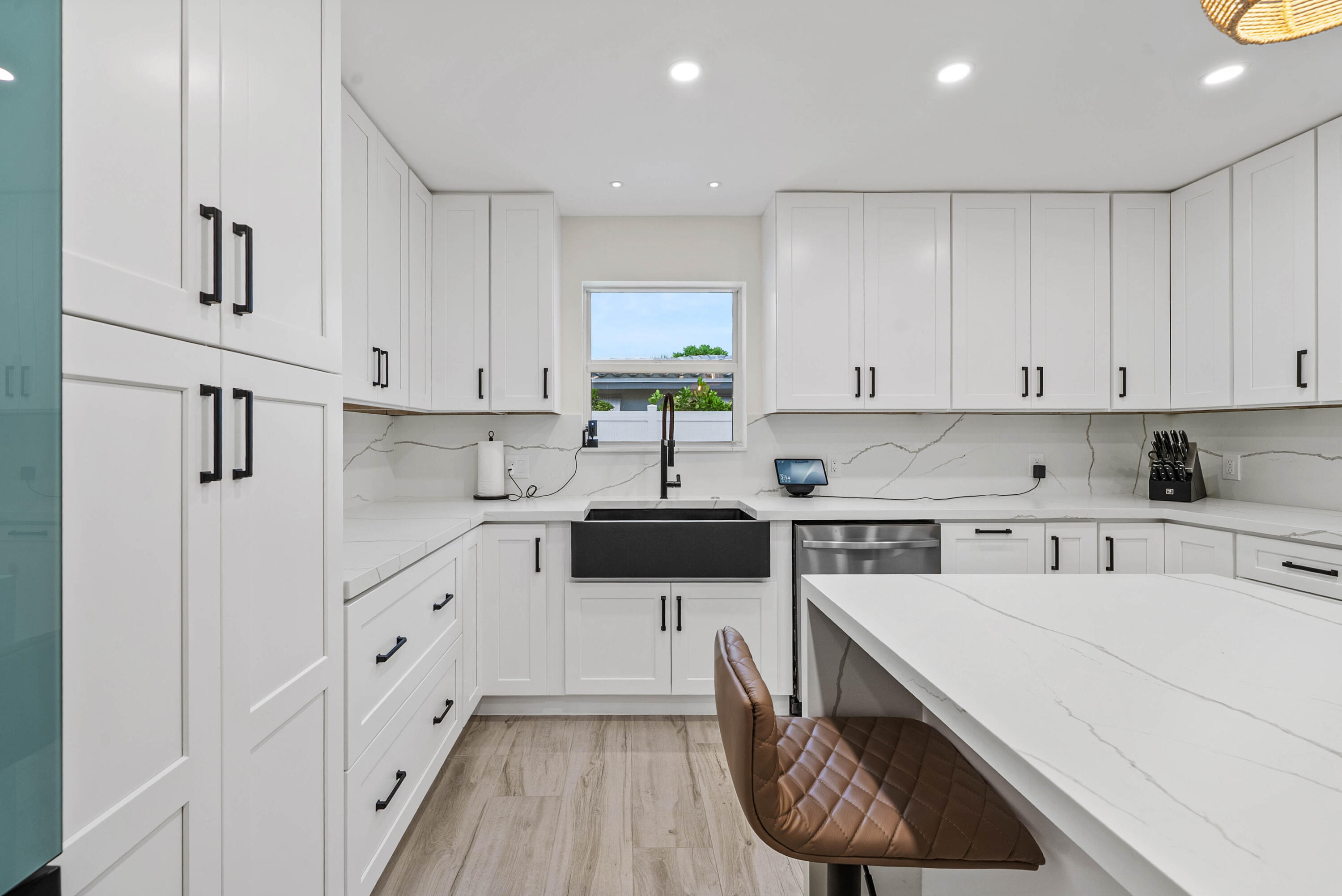 648 Southwest 3rd Street Boca Raton, FL 33486 - Photo 5 of 34 013-648Southwest3rdStreet-BocaRaton-FL-3