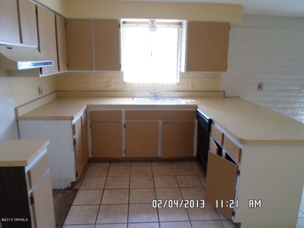 2471 Las Lomitas Road Tucson, AZ 85741 - Photo 5 of 16