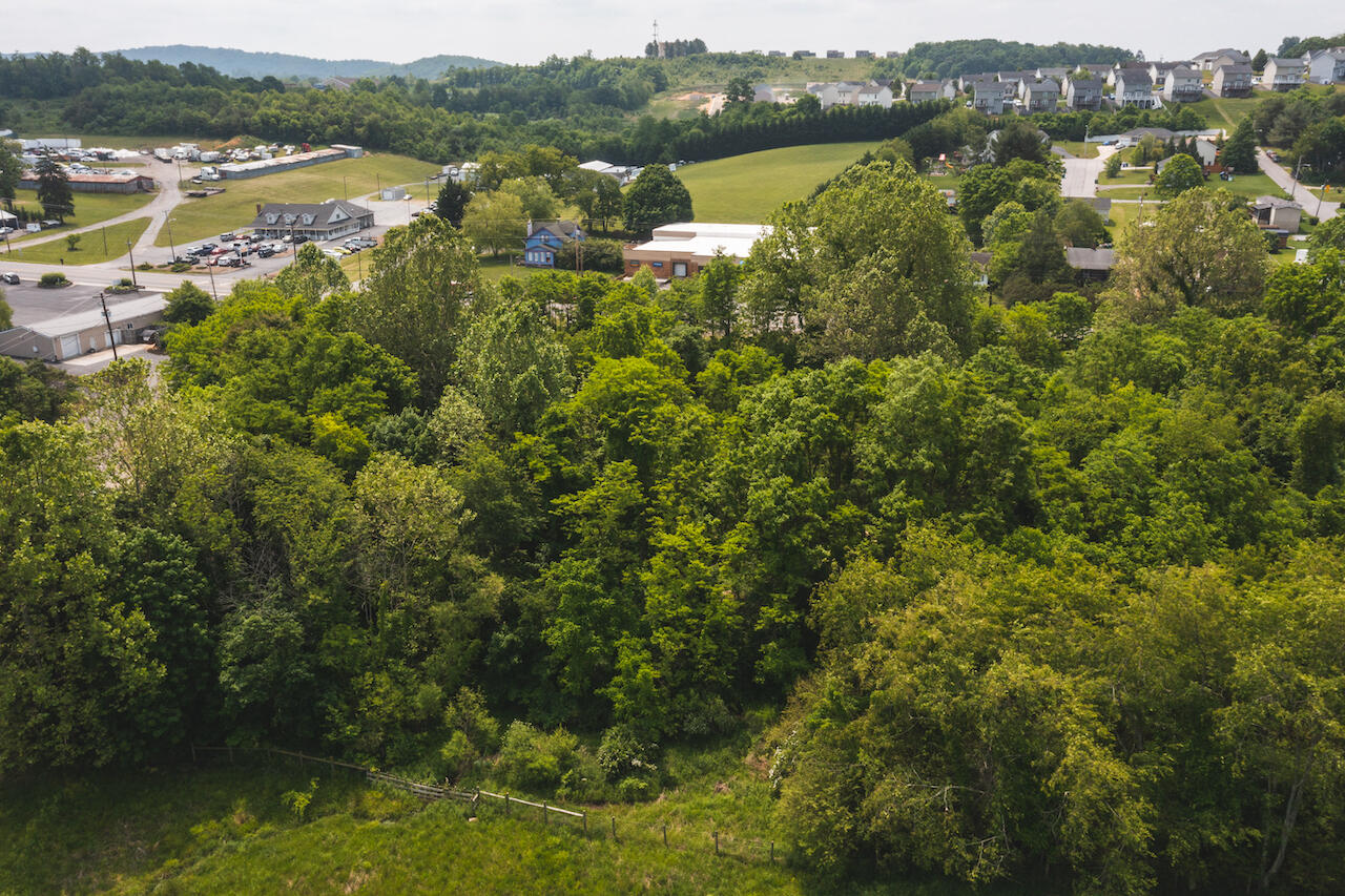 3 Radford Road, Christiansburg, VA 24073 Compass