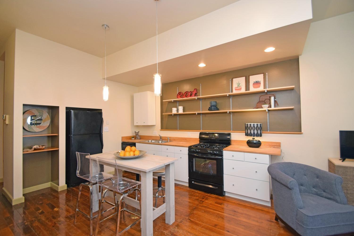 1314 Spring Street, Unit 1 Cincinnati, OH 45202 - Photo 7 of 20 Gallery Image 7