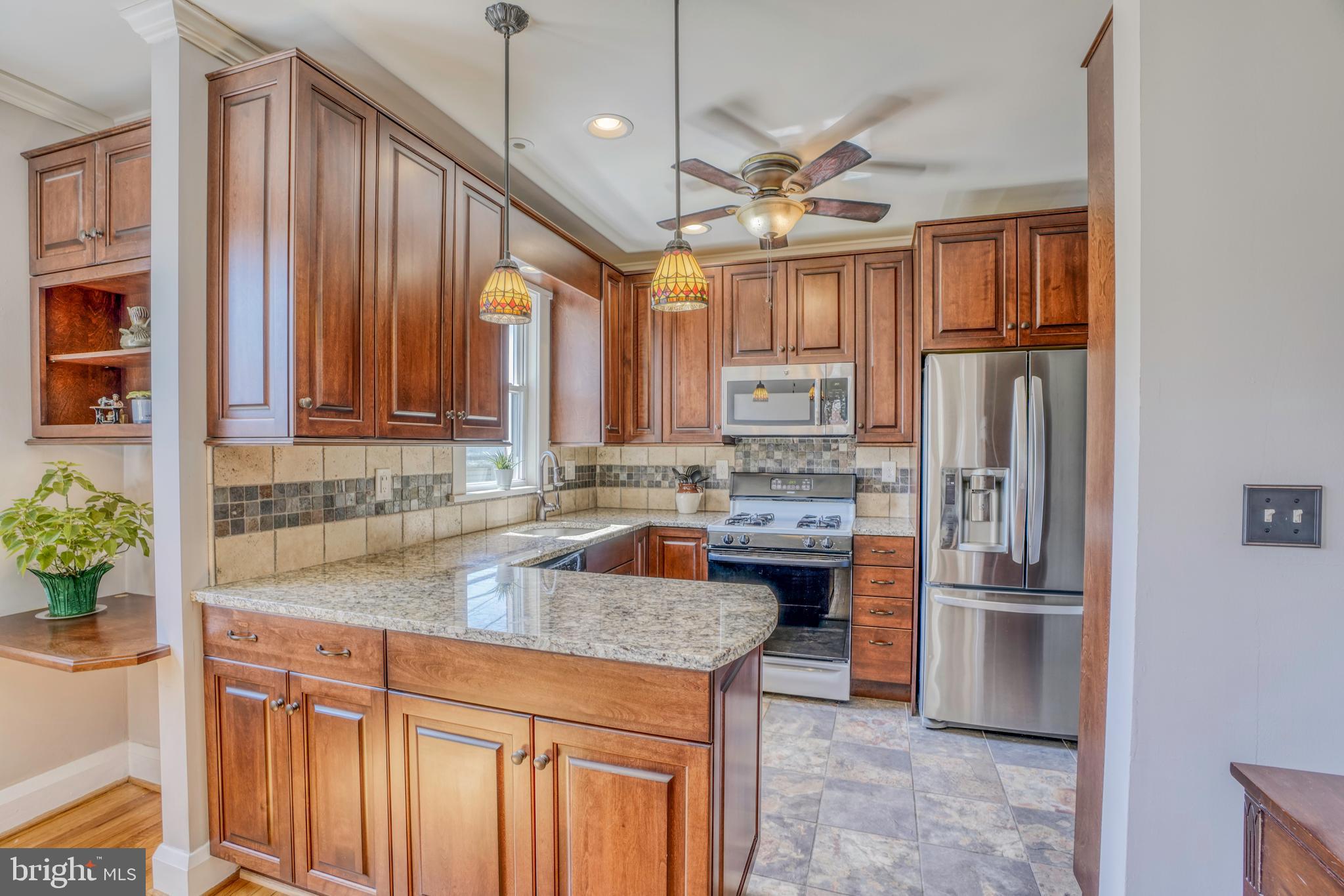 8002 Manor Road Baltimore, MD 21234 - Photo 9 of 38 Gallery Image 9