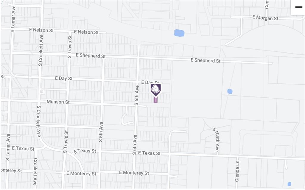 621 Munson Street Denison, TX 75021 - Photo 7 of 16 a bathroom with a shower