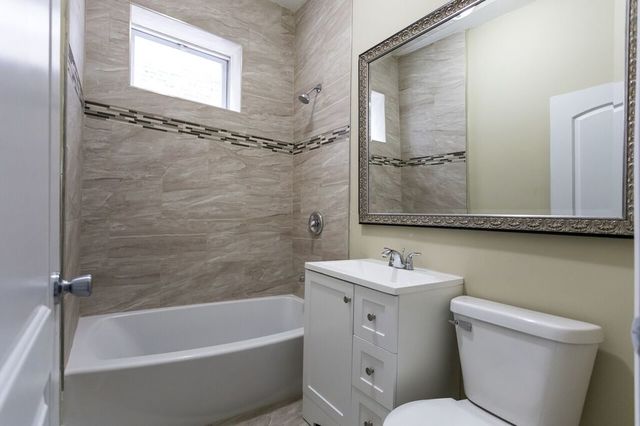 4135 West Cermak Road Chicago, IL 60623 - Photo 7 of 21