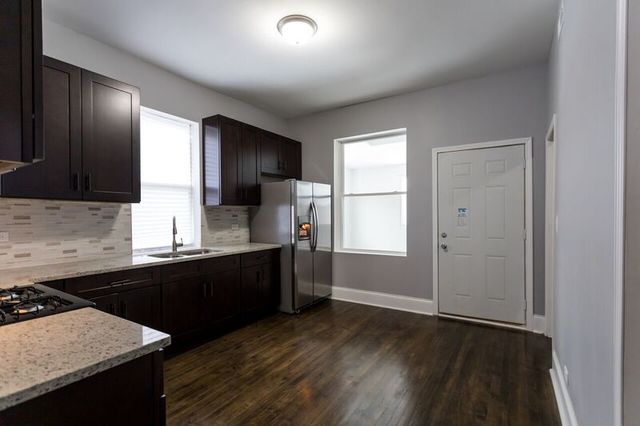 4135 West Cermak Road Chicago, IL 60623 - Photo 10 of 21