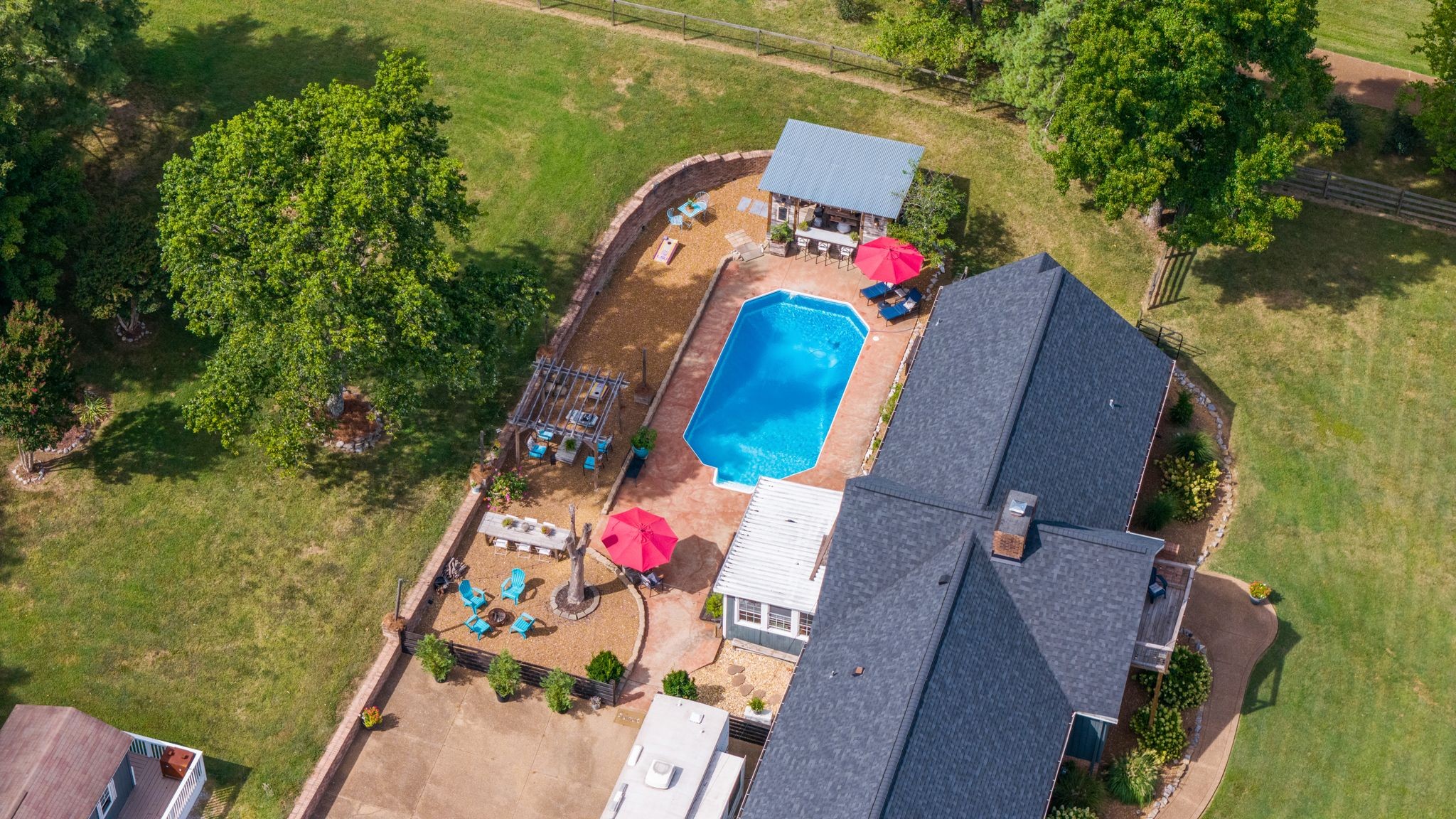 1633 Saundersville Road Hendersonville, TN 37075 - Photo 63 of 71 an aerial view of a house