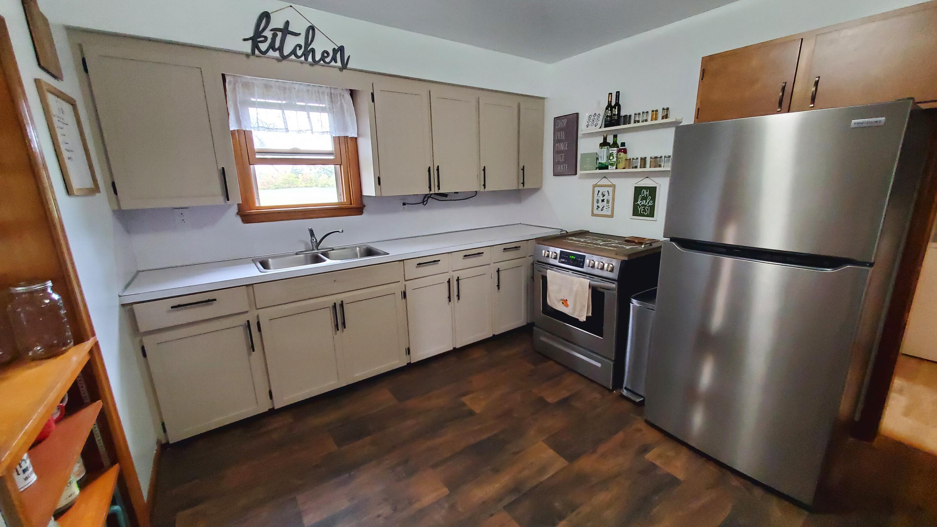 7411 Tuttle Road Pittsford, MI 49271 - Photo 10 of 29 20230927_114030