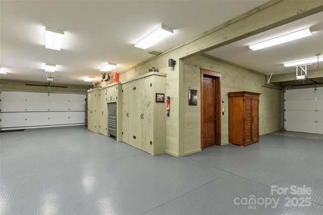 a view of a storage & utility room