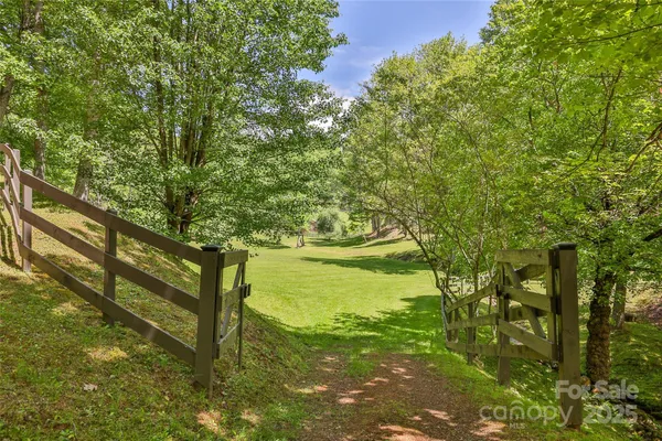 $1,775,000 | 1283 Leafstone Circle, Sylva, NC 28779
