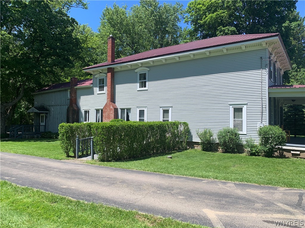 11431 Hanover Road Hanover, NY 14062 - Photo 3 of 38
