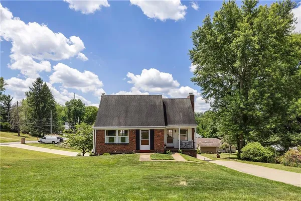 $250,000 | 16 Midway Drive, McKees Rocks, PA 15136