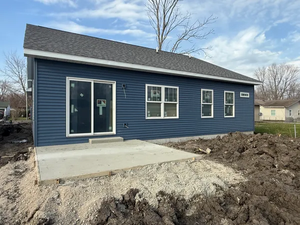 $279,900 | 405 East Larmon Street, Tolono, IL 61880