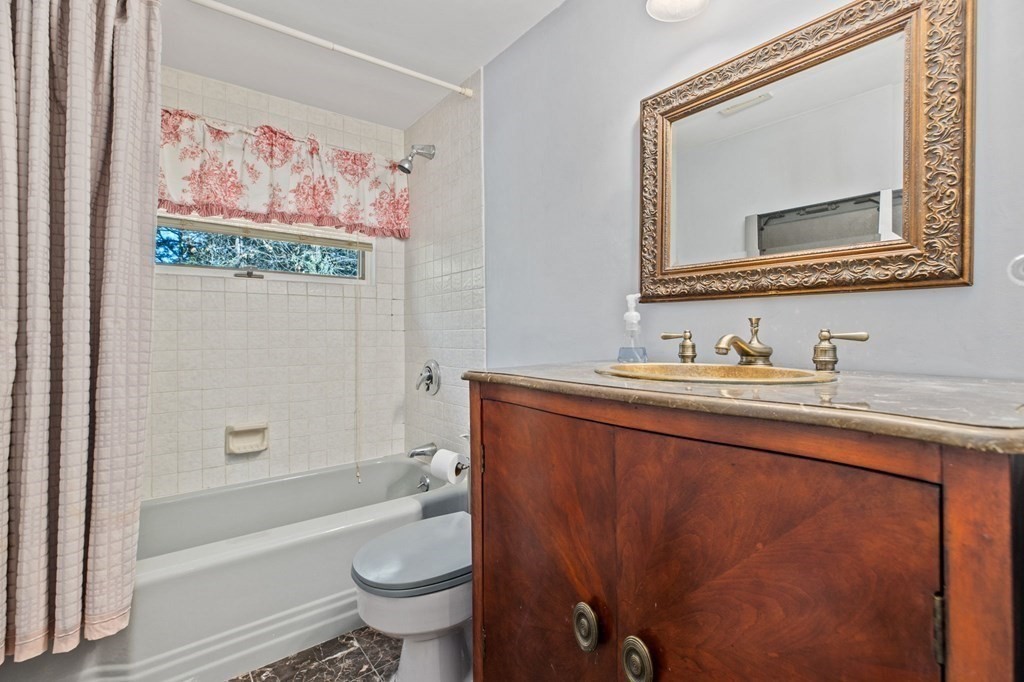 29 Algonquin Road Canton, MA 02021 - Photo 25 of 41