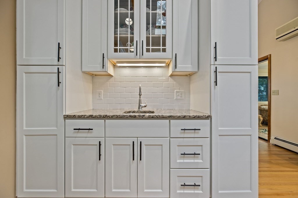 29 Algonquin Road Canton, MA 02021 - Photo 7 of 41