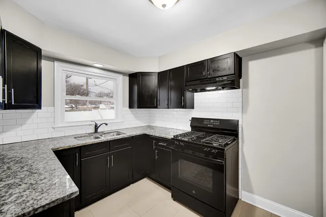 $255,000 | 18144 Aberdeen Street, Homewood, IL 60430