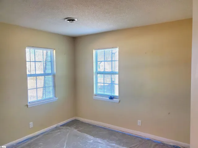 $1,250 | 713 East Curtis Street, Unit 20, Simpsonville, SC 29681