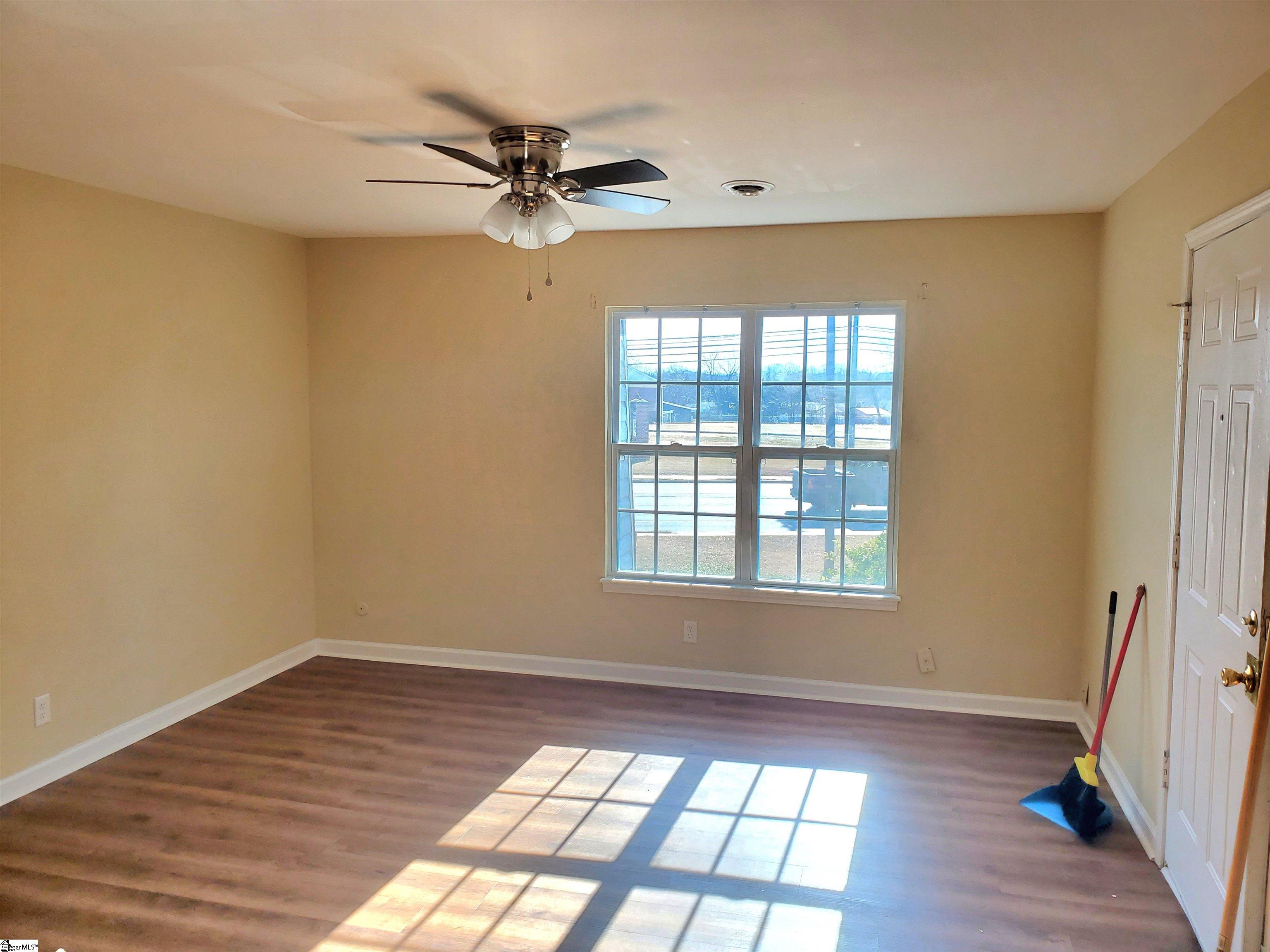 713 East Curtis Street, Unit 20 Simpsonville, SC 29681 - Photo 6 of 19