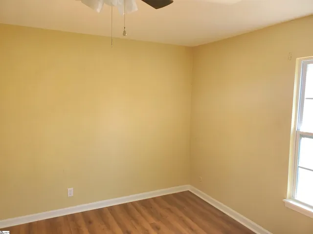 $1,250 | 713 East Curtis Street, Unit 20, Simpsonville, SC 29681