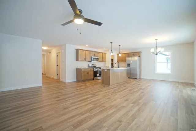 $349,900 | 455 North EASTFIELD Circle, Milford, IN 46542