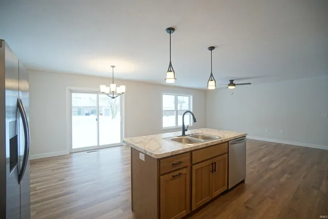 $349,900 | 455 North EASTFIELD Circle, Milford, IN 46542