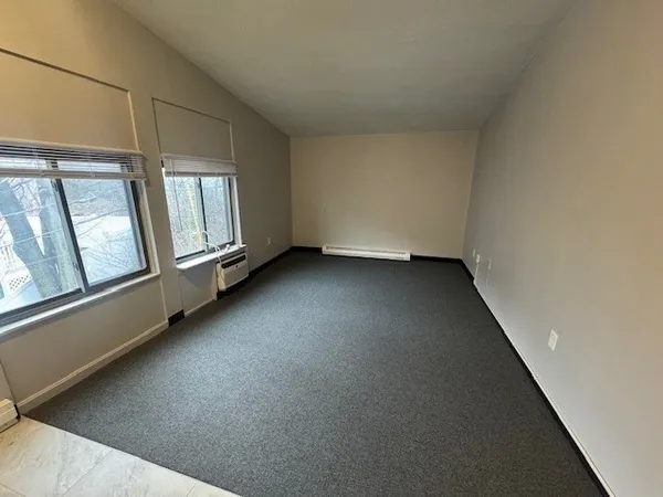 $1,600 | 949 Main Street, Unit 16, Woburn, MA 01801