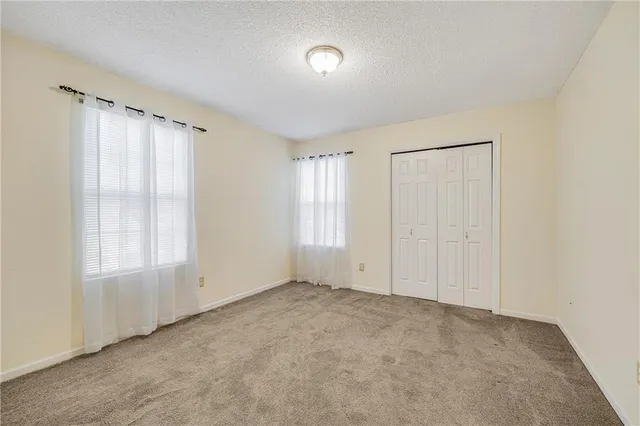 $224,700 | 1910 South Jackson Drive, Independence, MO 64057