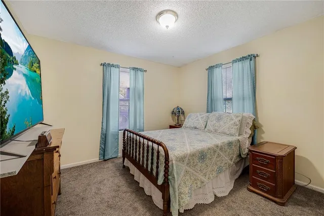 $224,700 | 1910 South Jackson Drive, Independence, MO 64057