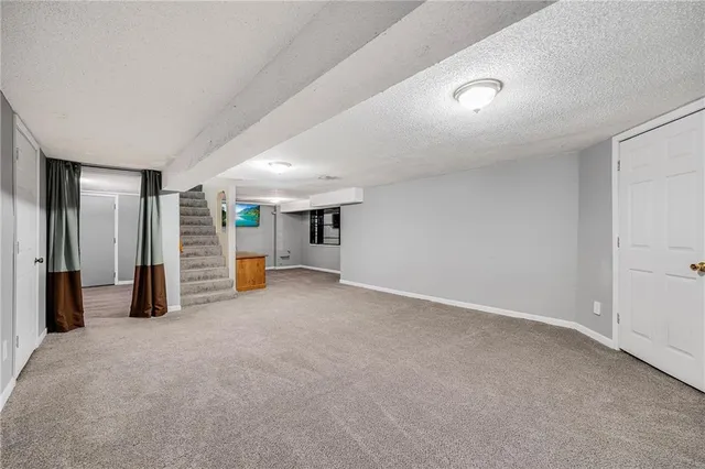 $224,700 | 1910 South Jackson Drive, Independence, MO 64057