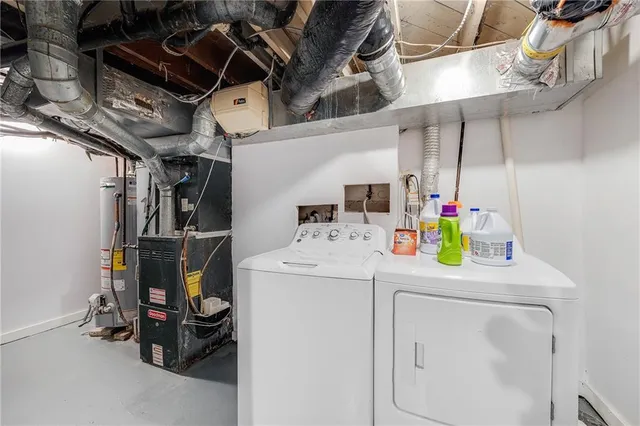 $224,700 | 1910 South Jackson Drive, Independence, MO 64057