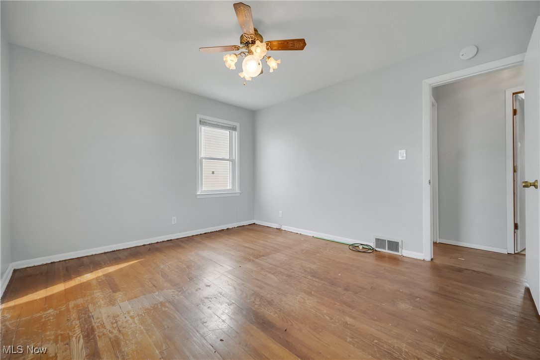 30018 Warren Road Wickliffe, OH 44092 - Photo 13 of 28 Gallery Image 13