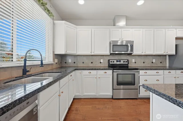 $594,000 | 15331 92nd Avenue Southeast, Yelm, WA 98597