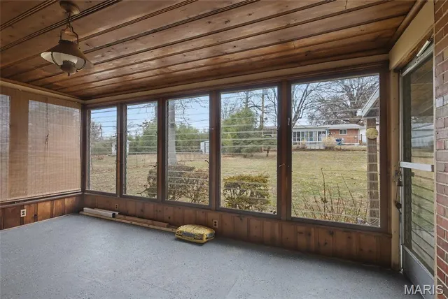 $239,000 | 10397 Midland Boulevard, Overland, MO 63114