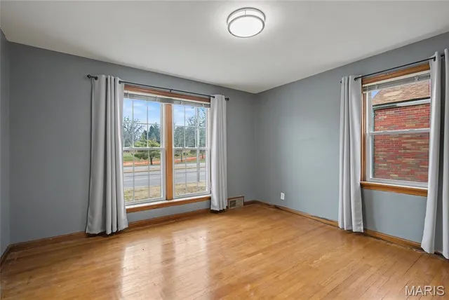 $239,000 | 10397 Midland Boulevard, Overland, MO 63114