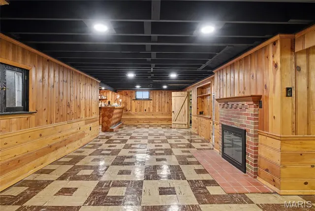 $239,000 | 10397 Midland Boulevard, Overland, MO 63114