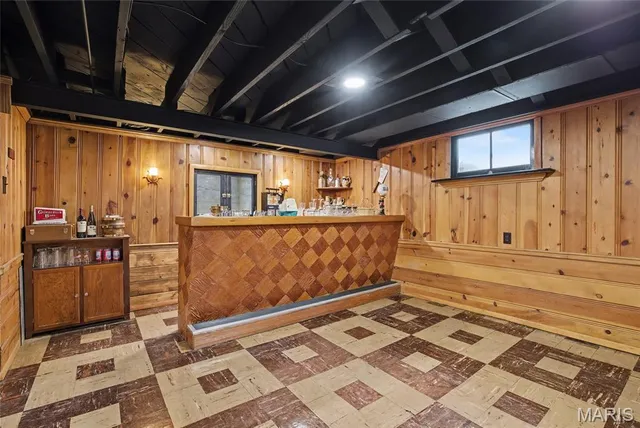 $239,000 | 10397 Midland Boulevard, Overland, MO 63114