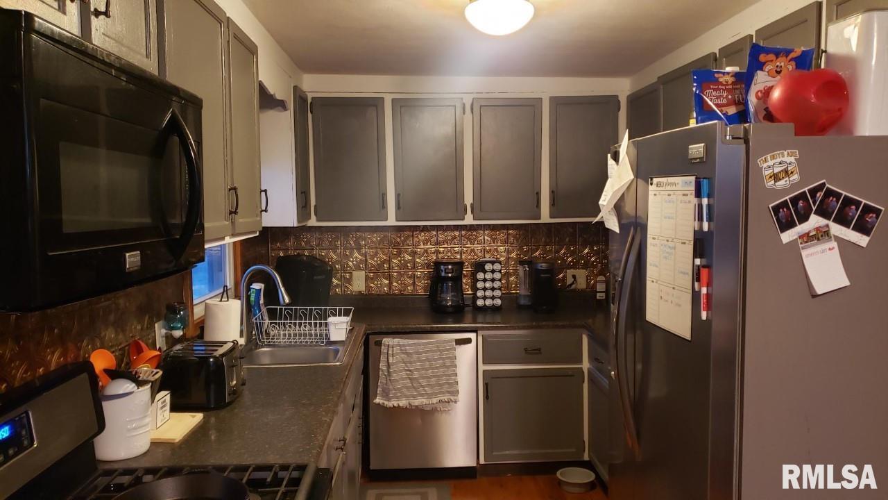 1287 Township Road Gladstone, IL 61437 - Photo 8 of 16