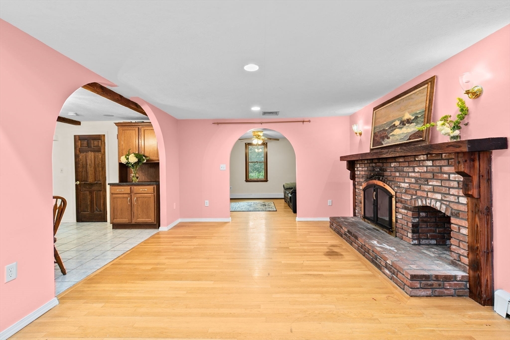 58 Barbara Road Hanson, MA 02341 - Photo 11 of 40