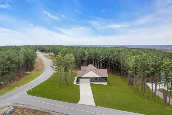 $539,000 | 3200 Crockett Pointe, Jasper, TN 37347