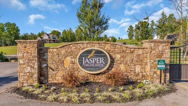 $539,000 | 3200 Crockett Pointe, Jasper, TN 37347
