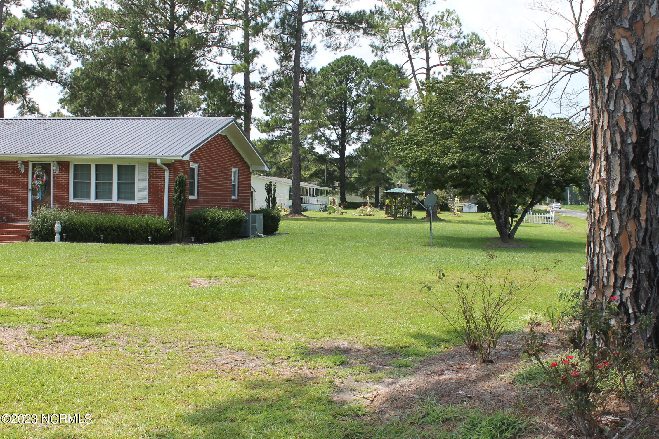 8462 Peacock Road Chadbourn, NC 28431 - Photo 3 of 43 IMG_1565