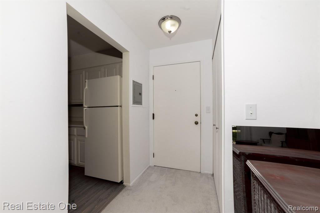 30535 West 14 Mile Road Farmington, MI 48334 - Photo 5 of 16