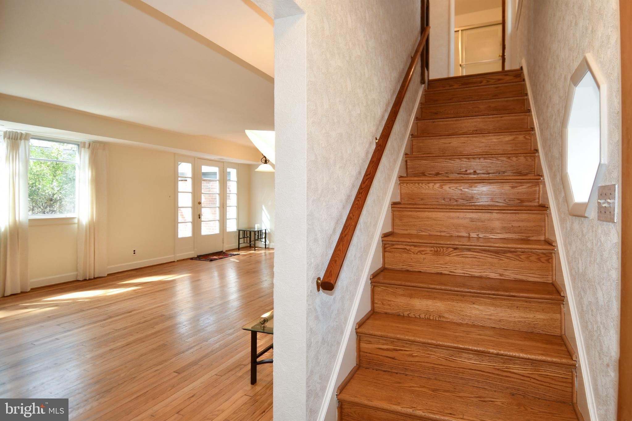 8520 Geren Road, Unit 183 Silver Spring, MD 20901 - Photo 4 of 34 a view of an entryway
