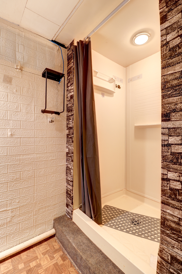 24839 Indian Ridge Road Sterling, IL 61081 - Photo 24 of 33 a view of a bathroom