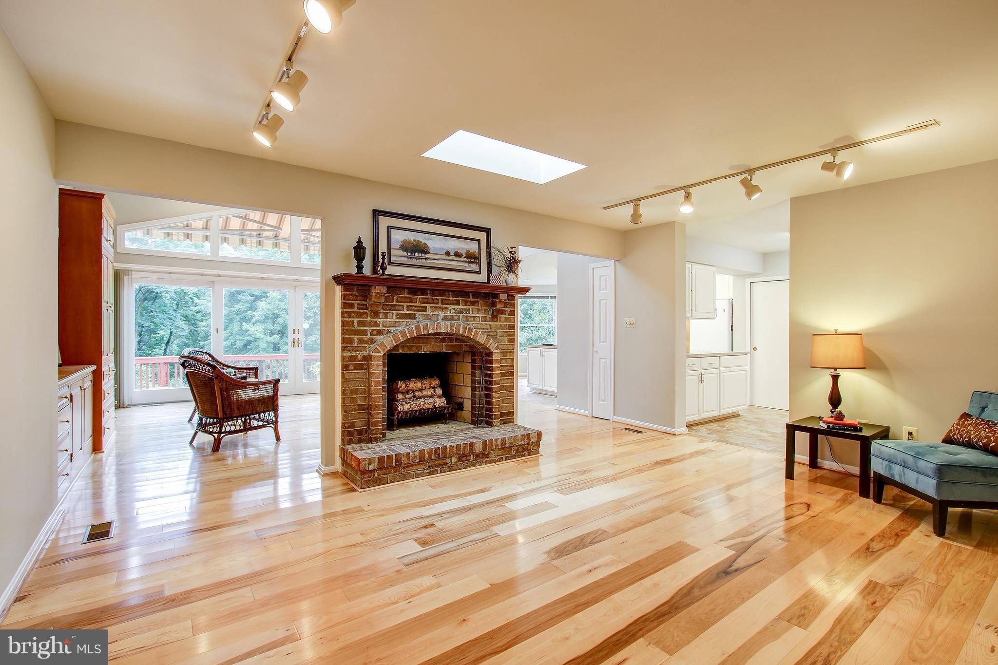 10844 Game Preserve Road Gaithersburg, MD 20879 - Photo 16 of 30 Family Room