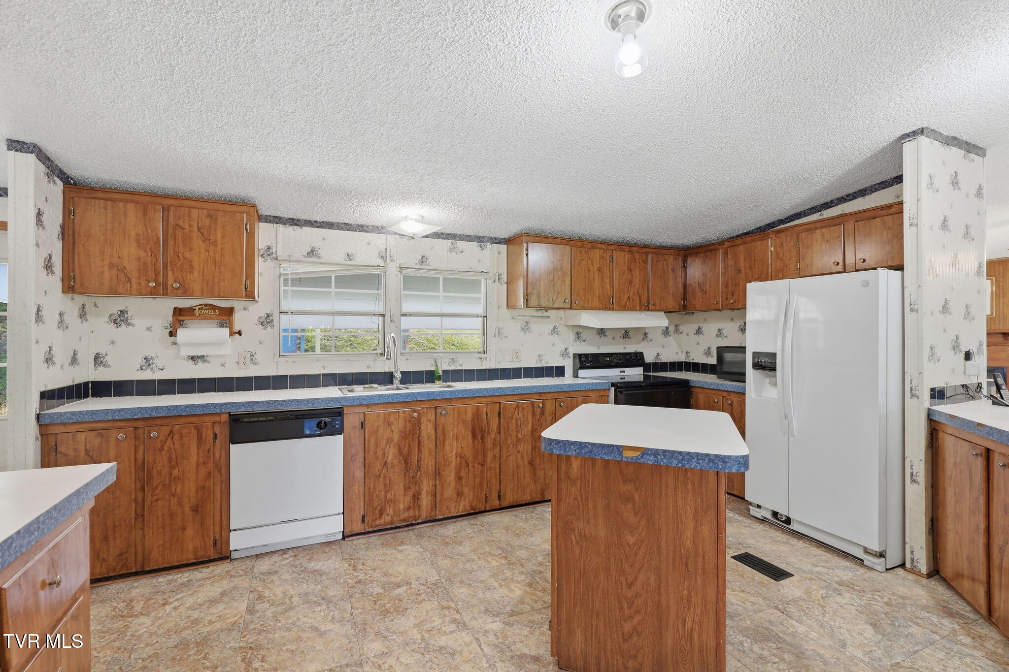 1000 Heritage Road North Limestone, TN 37681 - Photo 13 of 40 10-web-or-mls-DZ3A3514