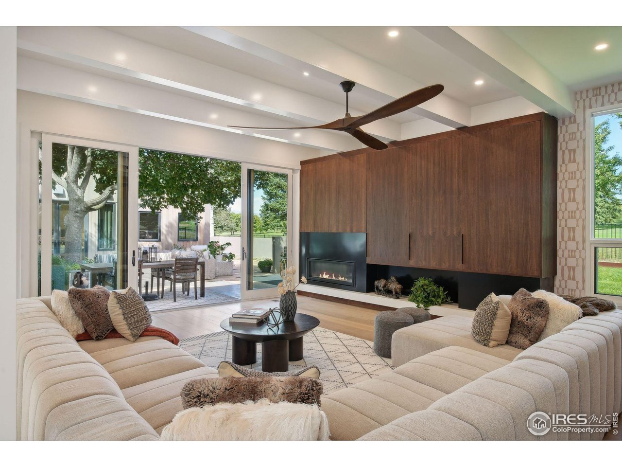 7323 Old Post Road Boulder, CO 80301 - Photo 12 of 40 a living room with furniture and a large window