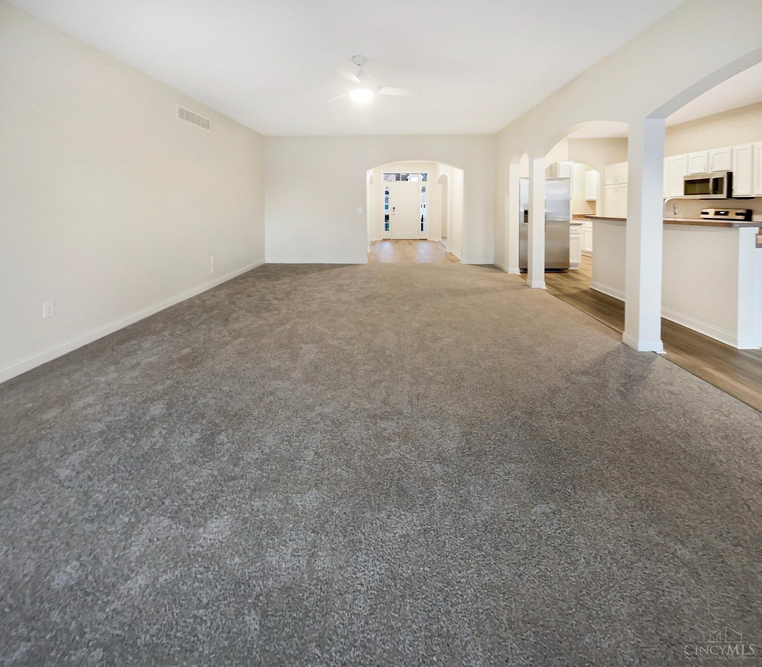 667 Hyacinth Road Cincinnati, OH 45245 - Photo 13 of 25 Gallery Image 13