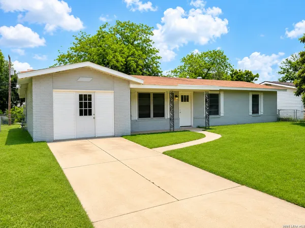 $189,000 | 5115 Coral Mist Street, Kirby, TX 78219